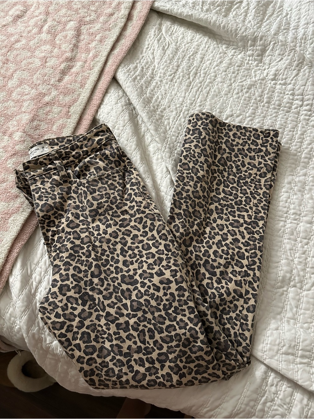 Abercrombie & Fitch Leopard Print Pants - Tan & Black curve love line